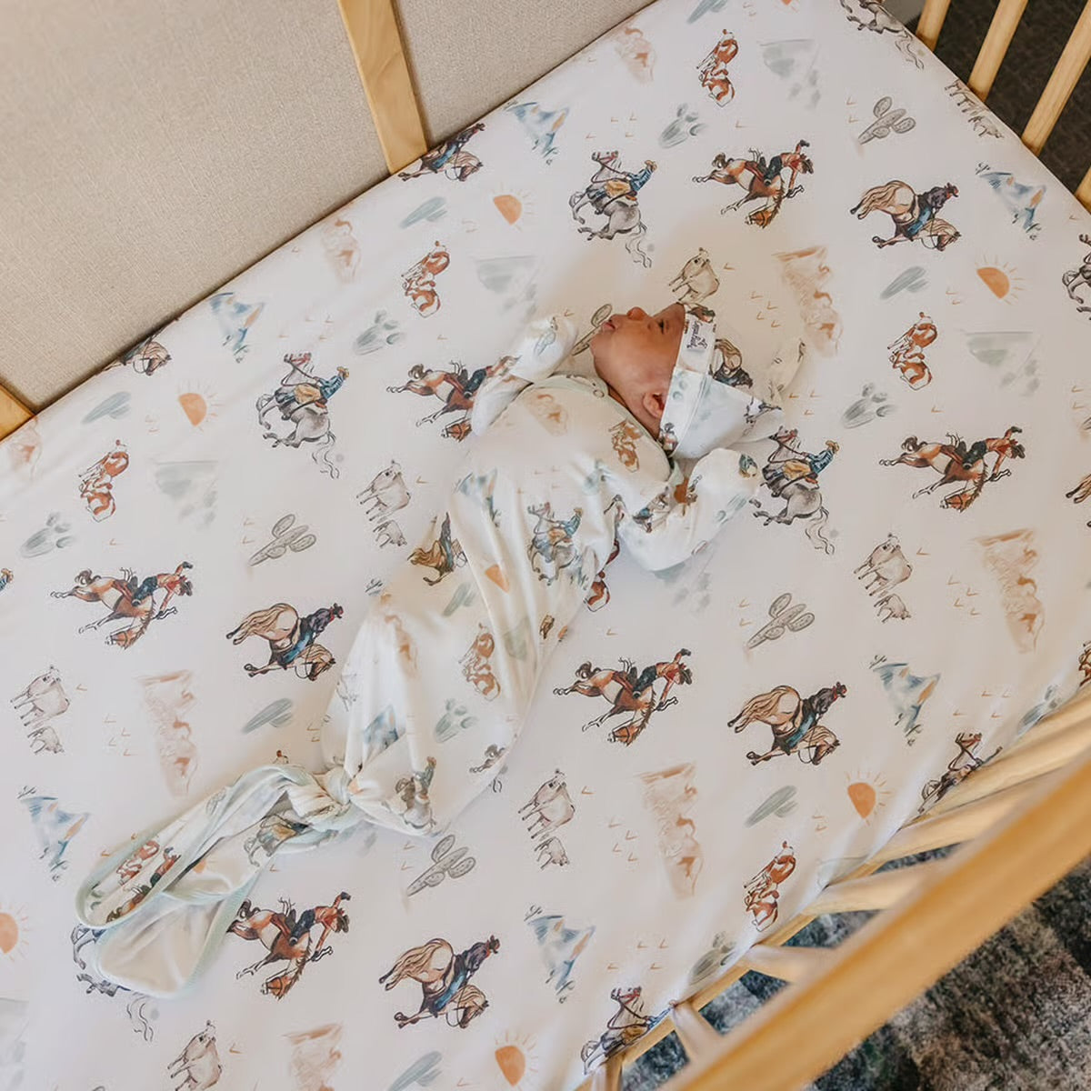 Boone | Newborn Knotted Gown