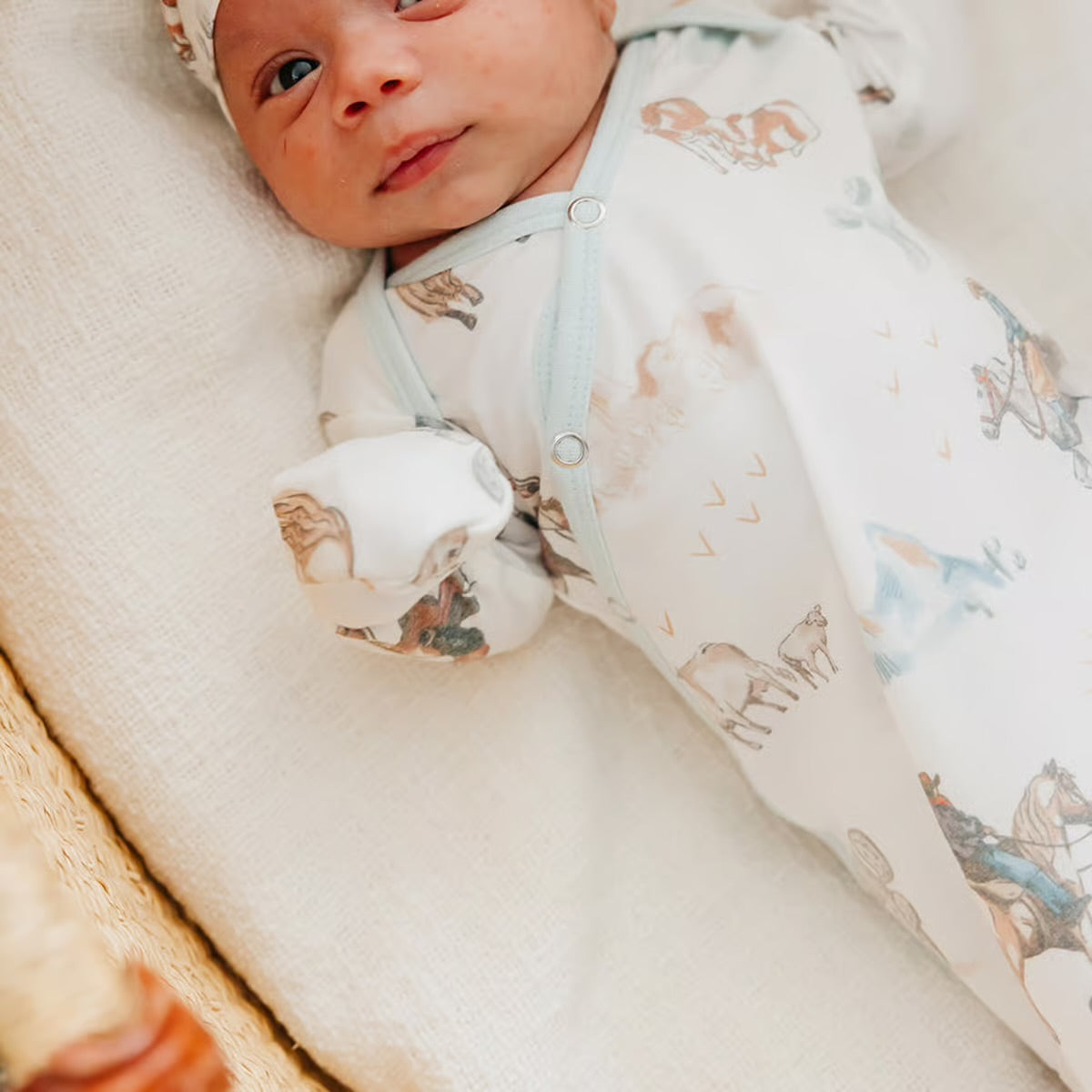 Boone | Newborn Knotted Gown