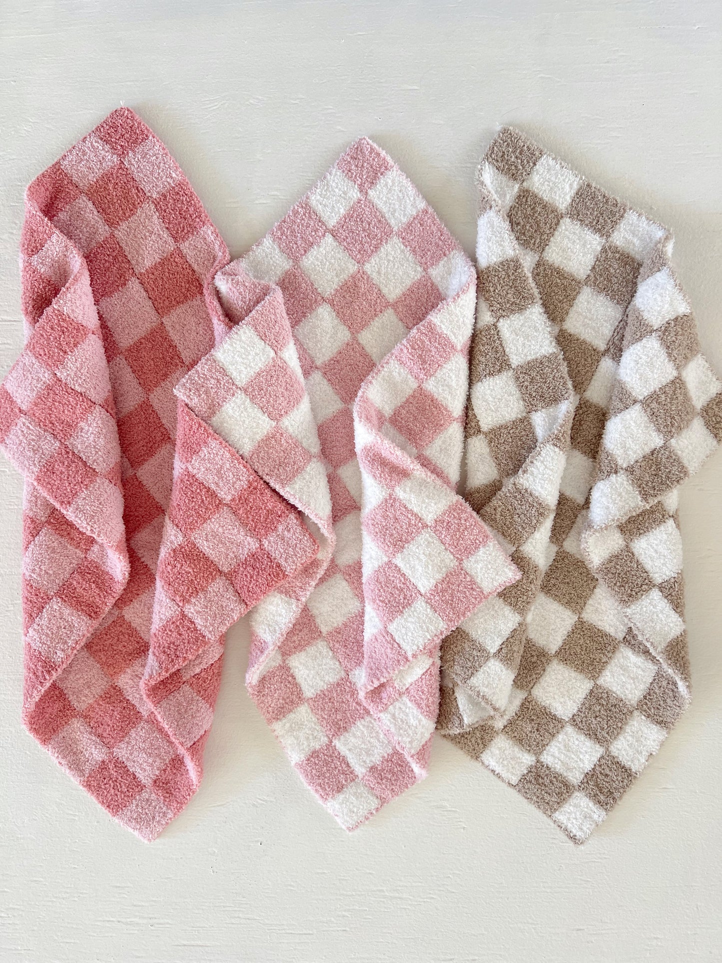 Phufy® Bliss Checkerboard Mini Blanket | Strawberry Carnation