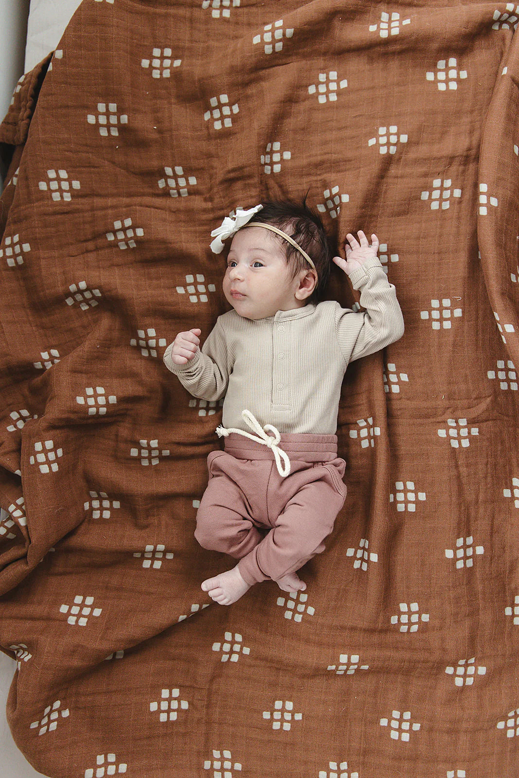 Oatmeal Organic Cotton Ribbed Snap Bodysuit