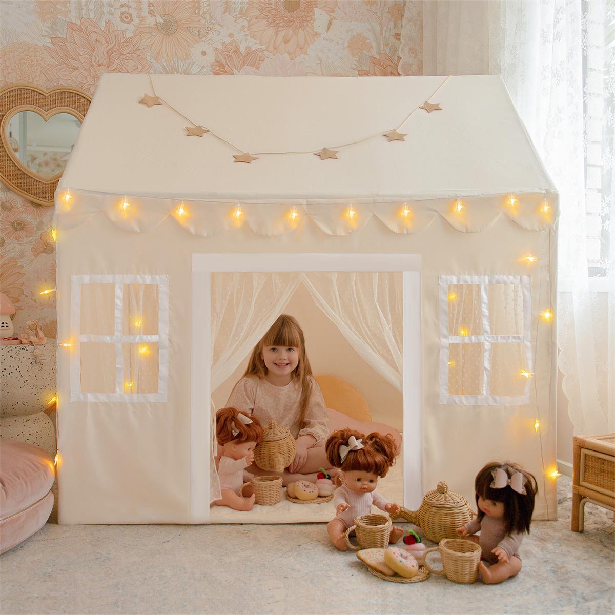 Tiny LandÂŽ Natural Cream Playhouse