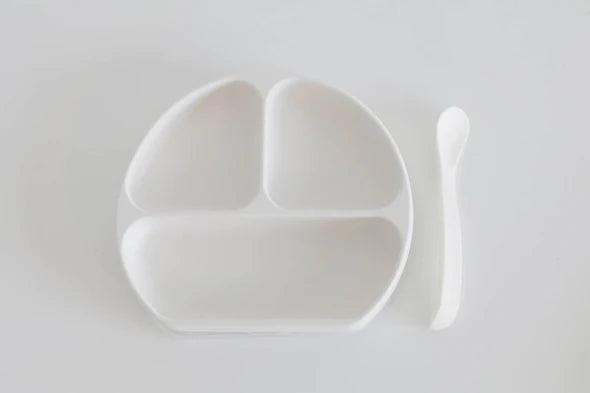 The Saturday Baby Silicone Suction Plate With Lid and Spoon