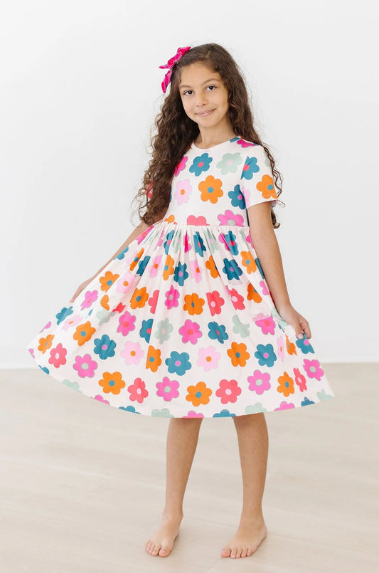 Retro Floral Pocket Twirl Dress