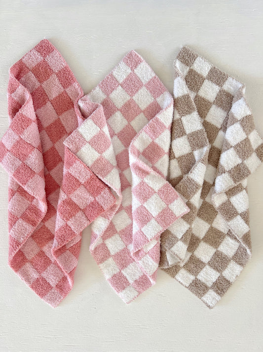 Phufy® Bliss Checkerboard Mini Blanket | Strawberry