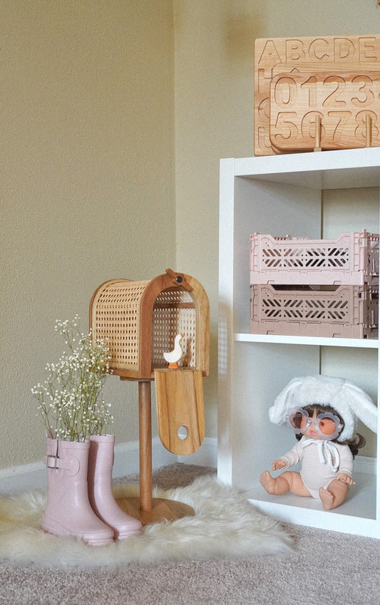 Wood & Rattan Mailbox