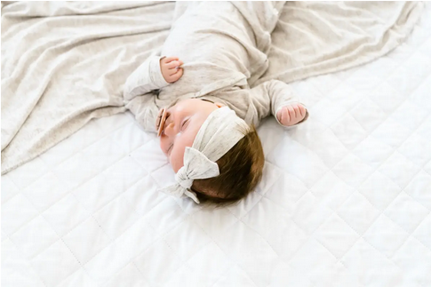 Oat Newborn Knotted Gown