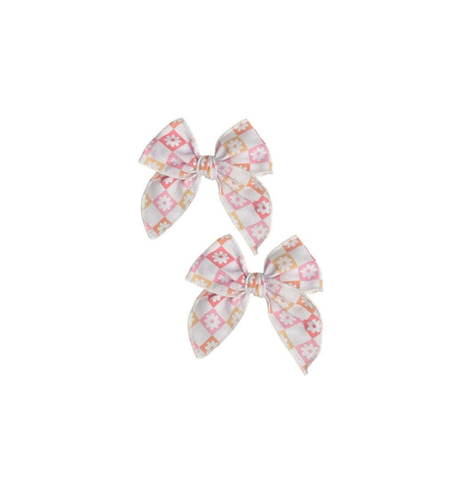 Piggy Knots | Flower Check